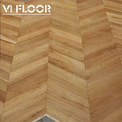 European Oak 1818.6*300*16/4mm Chevron Timber Floor